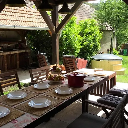 Padlaskincsek Muskatlis Vendeghaz 度假居 *