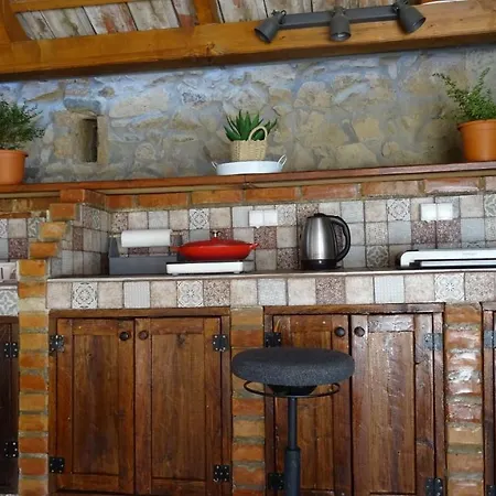 Padlaskincsek Muskatlis Vendeghaz 瑙吉伯尔热尼