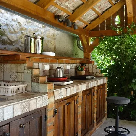 Padlaskincsek Muskatlis Vendeghaz 度假居 瑙吉伯尔热尼