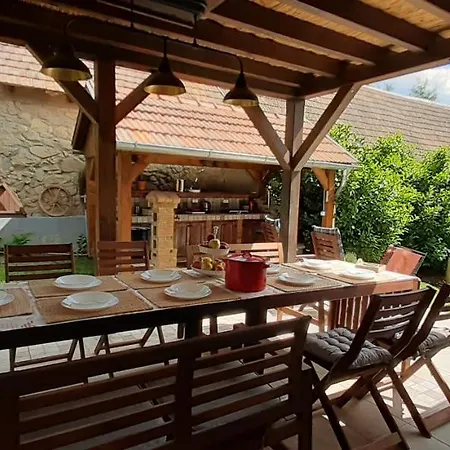 度假居 Padlaskincsek Muskatlis Vendeghaz *