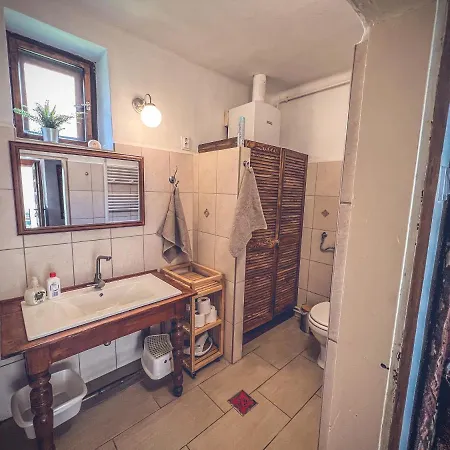 度假居 Padlaskincsek Muskatlis Vendeghaz 瑙吉伯尔热尼